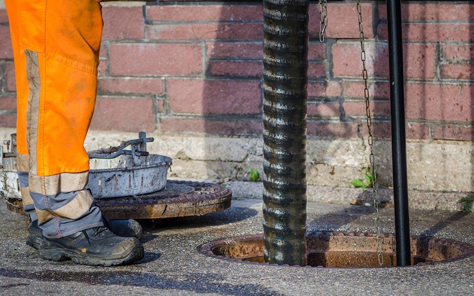 déboucher une canalisation d'eaux usées Massy